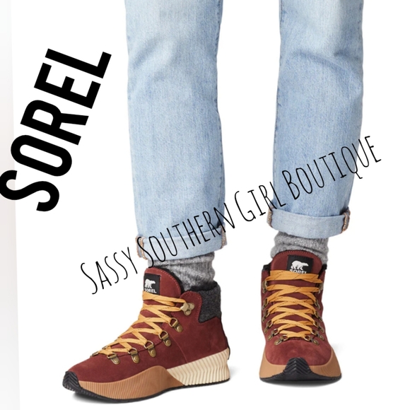🆕⭐ Women's SOREL Out and About III Suede boots - Picture 3 of 15
